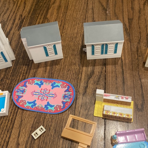 Polly Pocket!!   1994 Lewis Galoob Polly Pocket My Pretty Dollhouse and MORE - Picture 6 of 15